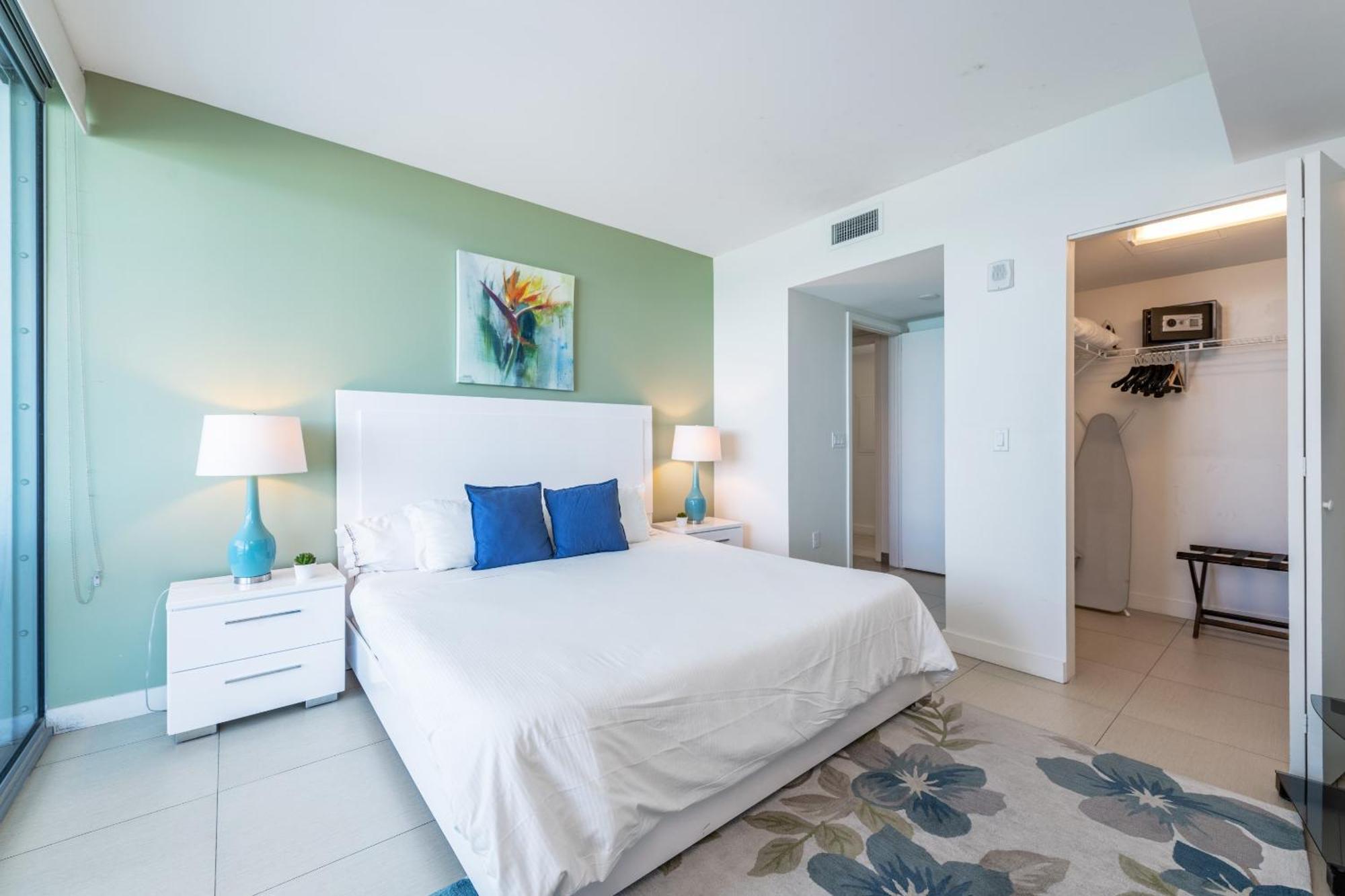 Churchill Suites Monte Carlo Майами-Бич Номер фото